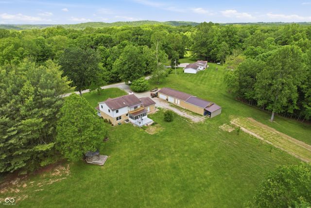 4055 Red Bud Lane, Martinsville, IN 46151