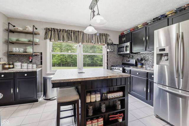 4055 Red Bud Lane, Martinsville, IN 46151