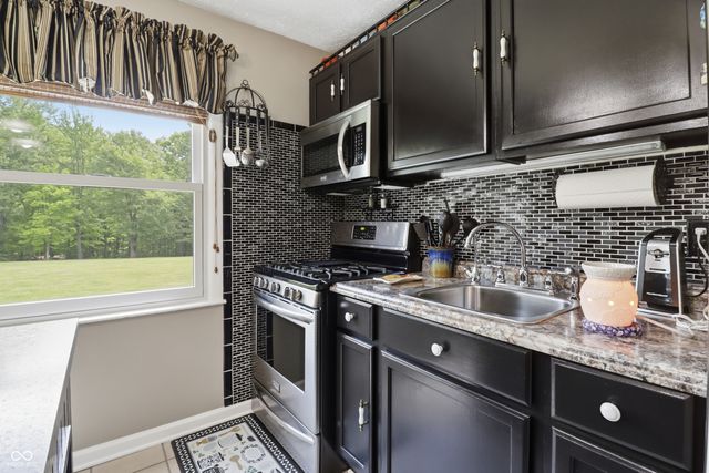 4055 Red Bud Lane, Martinsville, IN 46151
