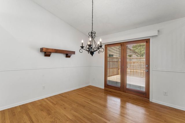 6522 Gray Fox Curve, Chanhassen, MN 55317