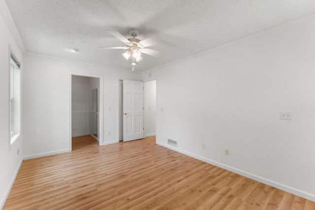 6522 Gray Fox Curve, Chanhassen, MN 55317