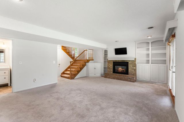 6522 Gray Fox Curve, Chanhassen, MN 55317