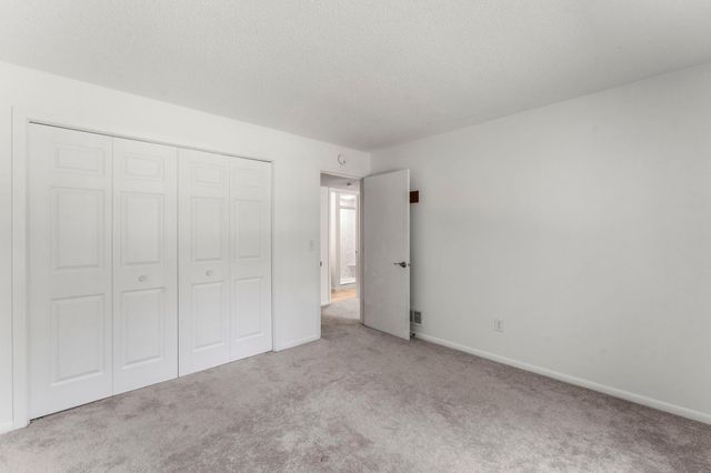 6522 Gray Fox Curve, Chanhassen, MN 55317