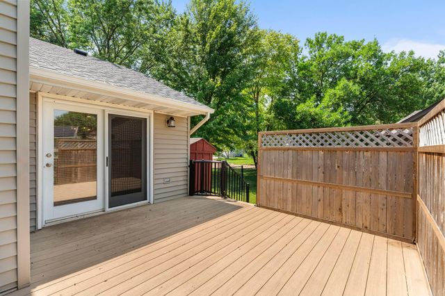 6522 Gray Fox Curve, Chanhassen, MN 55317