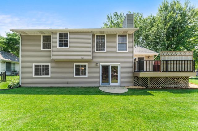 6522 Gray Fox Curve, Chanhassen, MN 55317