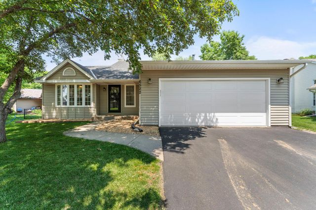 6522 Gray Fox Curve, Chanhassen, MN 55317