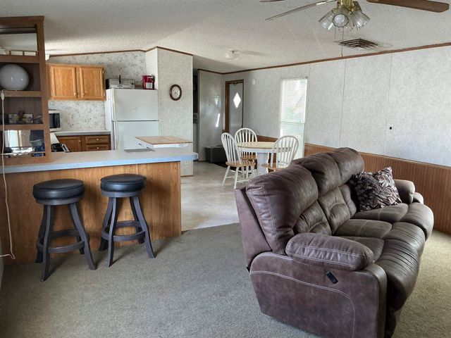 3268 E Rd Trlr 90, Clifton, CO 81520