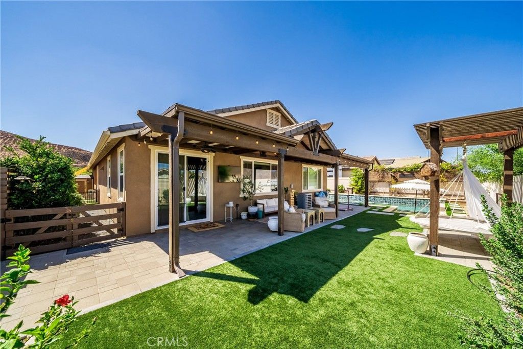 28584 Fieldgrass, Menifee, CA 92584 — photo 2
