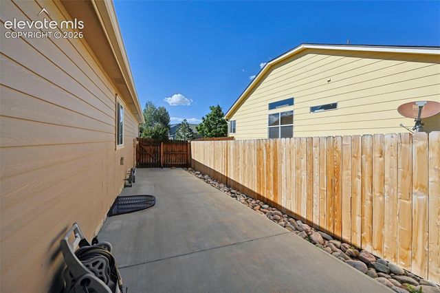 7557 Legend Hill Drive, Colorado Springs, CO 80923