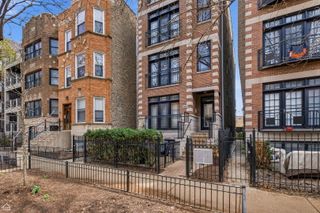 3537 N Reta Avenue 2, Chicago, IL 60657