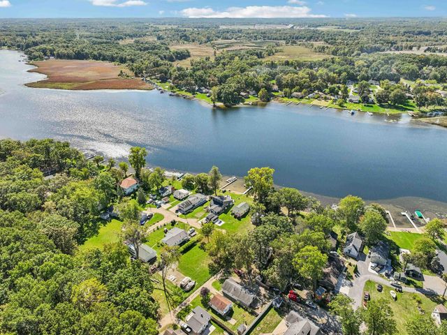 502 Wilbur Avenue, Brooklyn, MI 49230