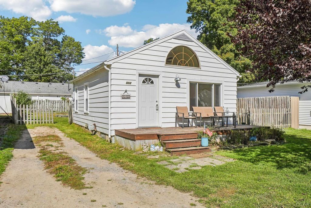 502 Wilbur Avenue, Brooklyn, MI 49230