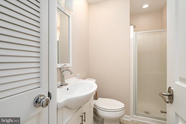 35 RICHARD CT, Princeton, NJ 08540