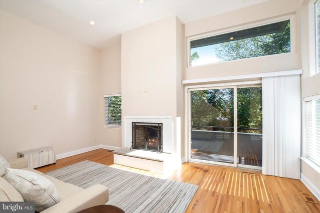 35 RICHARD CT, Princeton, NJ 08540