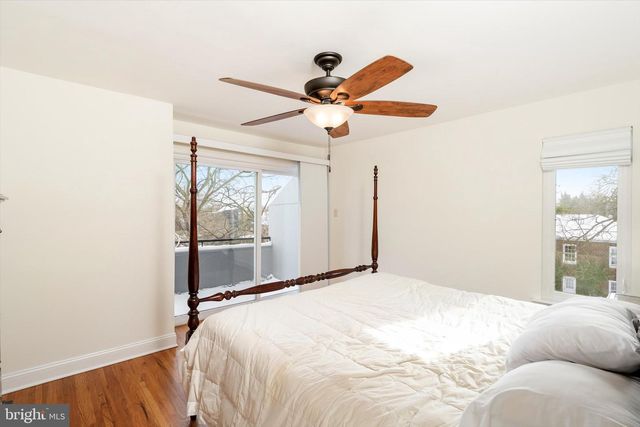 35 RICHARD CT, Princeton, NJ 08540