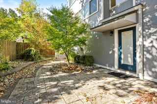 35 RICHARD CT, Princeton, NJ 08540