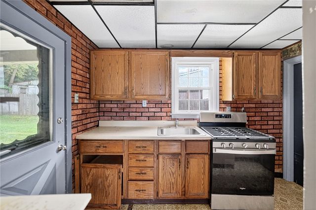 16 Community Springs Court, Rochester Twp, PA 15074