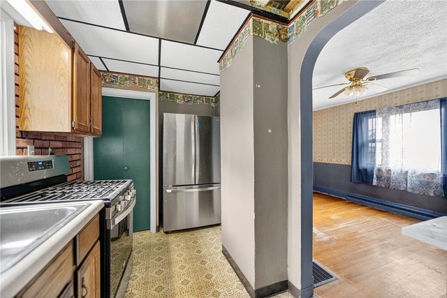 16 Community Springs Court, Rochester Twp, PA 15074