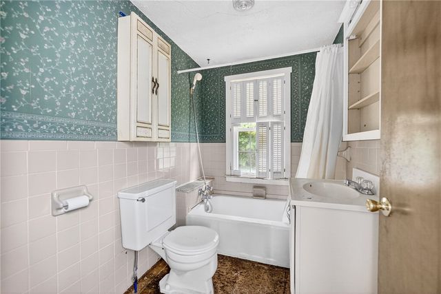 16 Community Springs Court, Rochester Twp, PA 15074