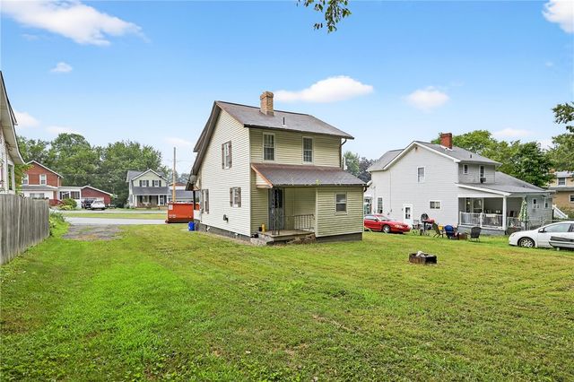 16 Community Springs Court, Rochester Twp, PA 15074
