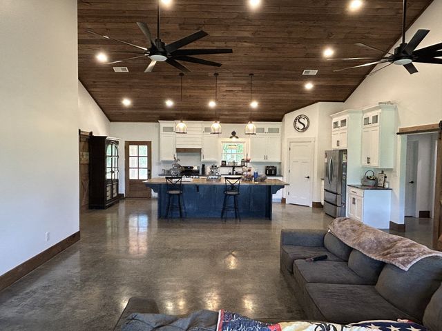 89 Beans Creek Vw, Belvidere, TN 37306