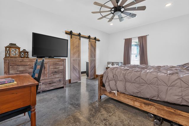 89 Beans Creek Vw, Belvidere, TN 37306