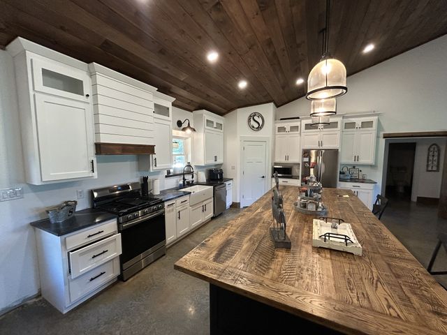 89 Beans Creek Vw, Belvidere, TN 37306