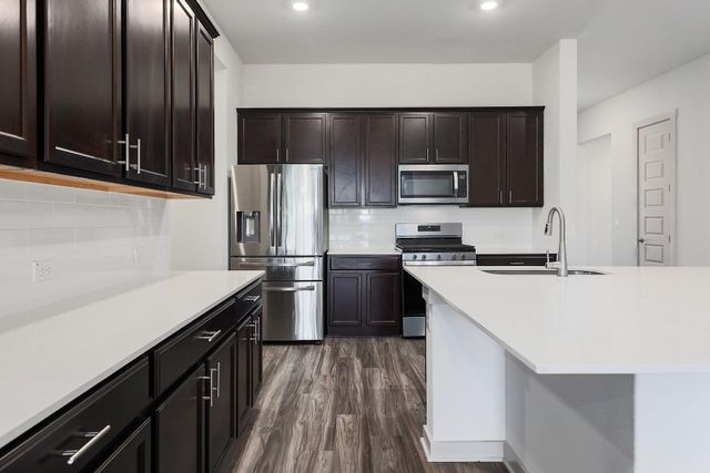 1917 Centerline LN, Georgetown, TX 78628