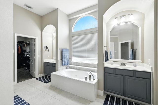 3111 Secret Forest Lane, Missouri City, TX 77459