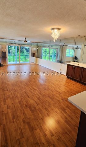 8911 S Hollybrook Blvd 310, Pembroke Pines, FL 33025