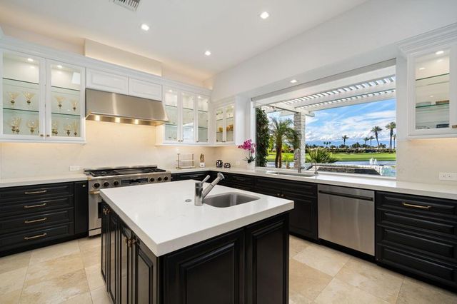 50 Fincher Way, Rancho Mirage, CA 92270