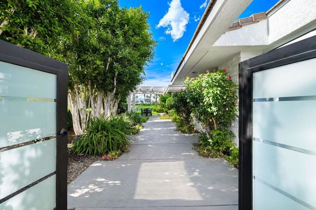 50 Fincher Way, Rancho Mirage, CA 92270