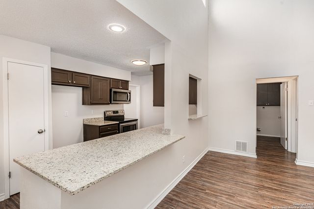 4902 Brookhead, Schertz, TX 78108