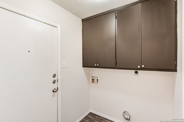 4902 Brookhead, Schertz, TX 78108