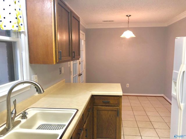 337 Chateau Drive, Huntsville, AL 35801