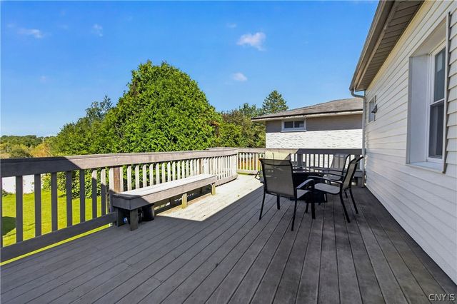 5367 Bear Road, Clay, NY 13212