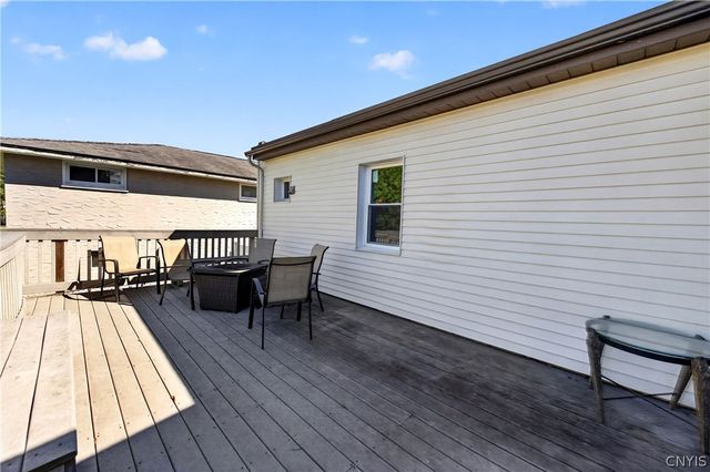 5367 Bear Road, Clay, NY 13212