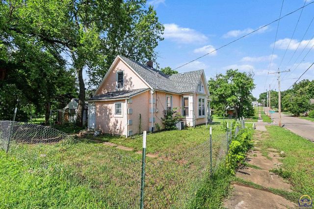 1500 SW Tyler ST, Topeka, KS 66612