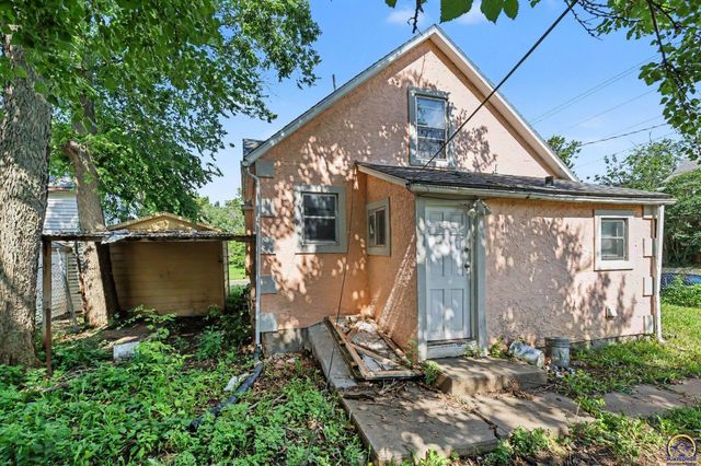 1500 SW Tyler ST, Topeka, KS 66612
