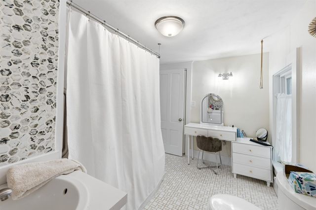 3 Stanwood Avenue, Plaistow, NH 03865