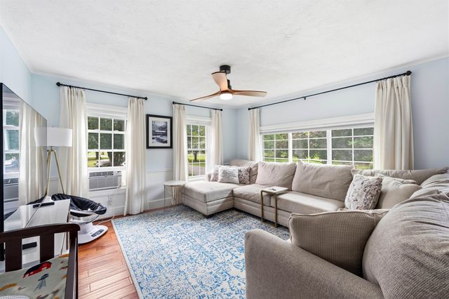 3 Stanwood Avenue, Plaistow, NH 03865
