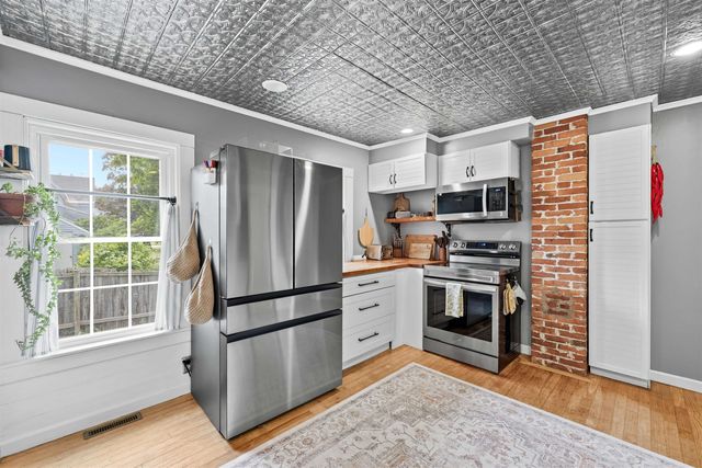 3 Stanwood Avenue, Plaistow, NH 03865