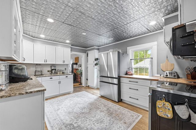 3 Stanwood Avenue, Plaistow, NH 03865
