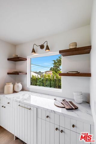 5546 Marburn Avenue, Los Angeles, CA 90043