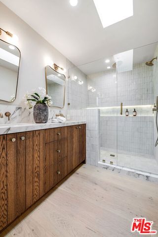 5546 Marburn Avenue, Los Angeles, CA 90043