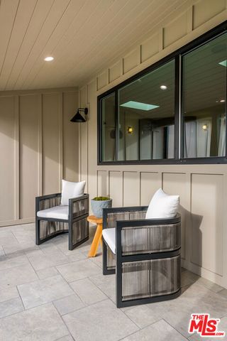 5546 Marburn Avenue, Los Angeles, CA 90043