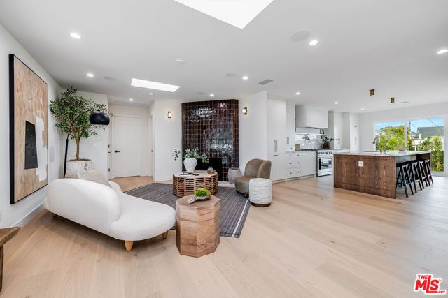 5546 Marburn Avenue, Los Angeles, CA 90043