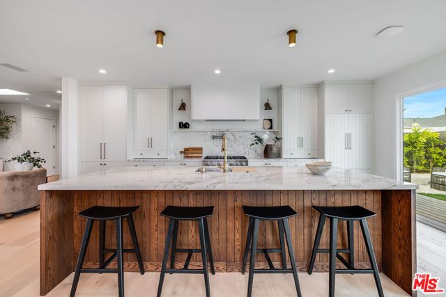 5546 Marburn Avenue, Los Angeles, CA 90043