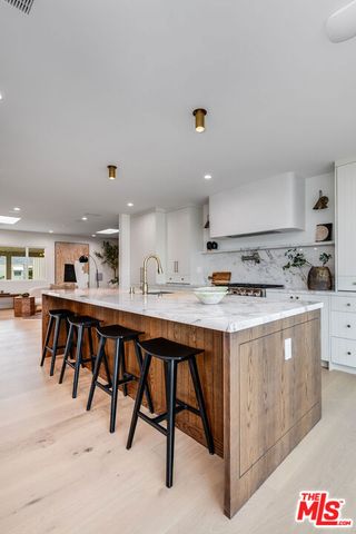 5546 Marburn Avenue, Los Angeles, CA 90043