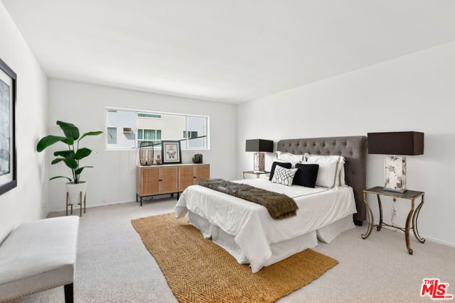 1221 N Kings Road 305, West Hollywood, CA 90069